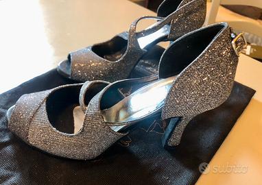 Scarpe da tango e da ballo in generale