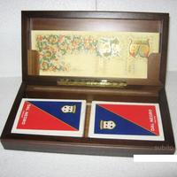 Scacchiera e carte da gioco