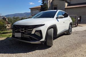 HYUNDAI TUCSON FULL HYBRID