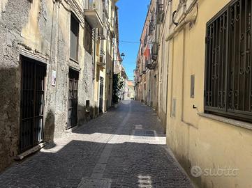 4 LOCALI A CATANZARO