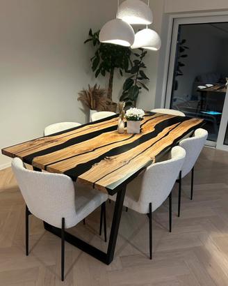 TAVOLI IN LEGNO MASSELLO CON RESINA – SU MISURA