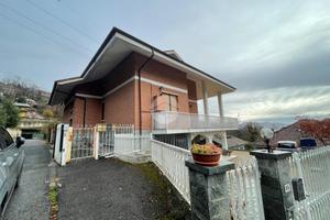 4 LOCALI A VALGIOIE
