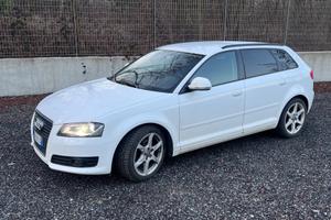 Audi A3 Sportback 140Cv 2.0 TDi (Neopatentati)