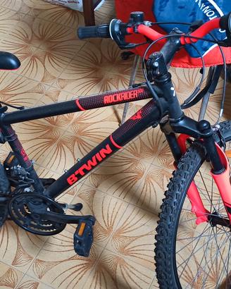 Bicicletta MTB Btwin Rockrider 500