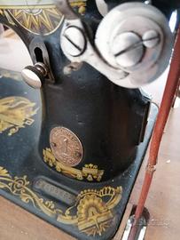 Macchina da cucire Singer d epoca