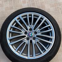 Cerchi e gomme originali Alfa Romeo Giulia 18”