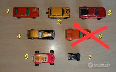 Sei autovetture in metallo e plastica
