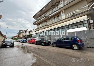 Negozio Pontecagnano Faiano [Cod. rif 3303698VCG]