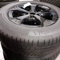 Cerchi e gomme da neve pari al nuovo 215/65 R17