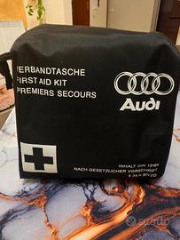 borsa kit pronto soccorso Audi 