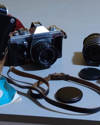 Macchina fotografica a pellicola anni '70
