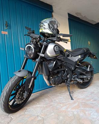 1400€ Benelli Leoncino 250cc