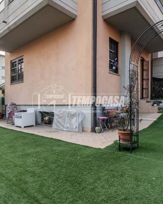 Bilocale con giardino privato + box!