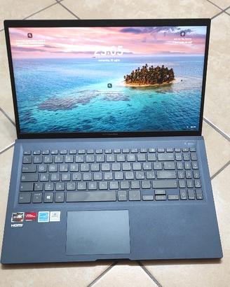 ASUS ExpertBook L1500 AMD Ryzen 3 - SSD da 256 GB