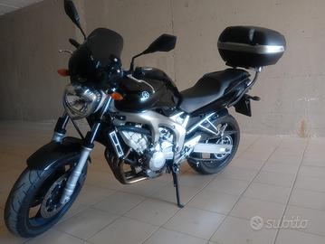 Yamaha FZ6 