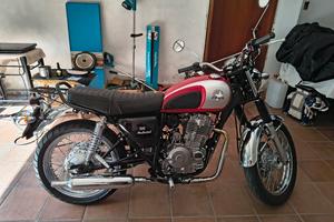 Moto praticamente nuova