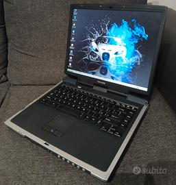 NOTEBOOK TOSHIBA DA 15.6 POLLICI,GIA RIPULITO.