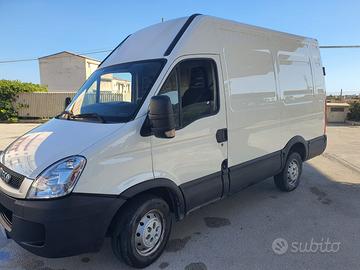 Iveco daily furgone