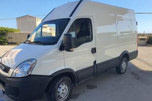 Iveco daily furgone