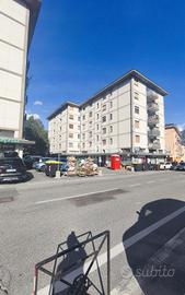 Quadrilocale ristrutturato con box auto in Aosta