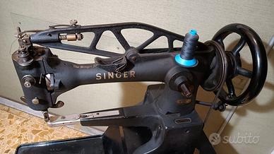 Macchina da cucire Singer 29K71 ECCELLENTE STATO