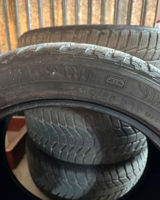 Pneumatici invernali General 235/50 r19 103v