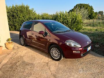Fiat grande punto con gancio traino
