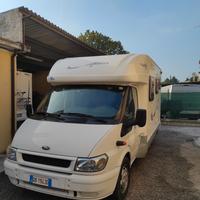 Camper semintegrale rimor katamarano 4