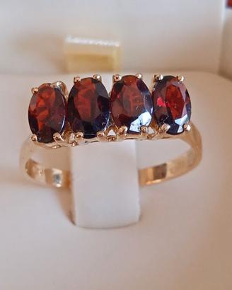 Anello in oro giallo 18k