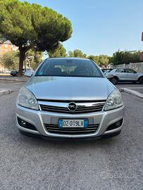 Opel Astra H