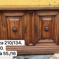 Mobile antico in legno