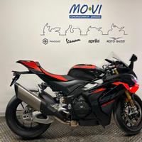 Aprilia RSV4 Factory