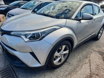 Toyota ch-r 1.8 business