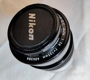 Nikon Nikkor QC 135 mm 1:2,8  e filtro