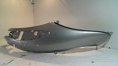 FIANCATA POSTERIORE SX. BEVERLY PIAGGIO CM01410140