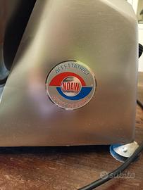 Affettatrice Noaw modello TAS 250