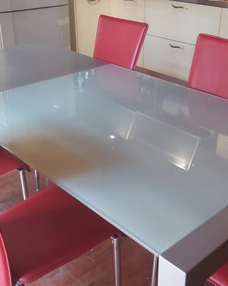 Tavolo allungabile in cristallo