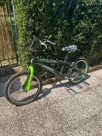 Bmx green & black