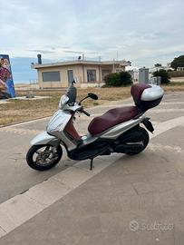 Beverly 350 sport touring