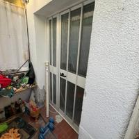 Porta e doppie finestre