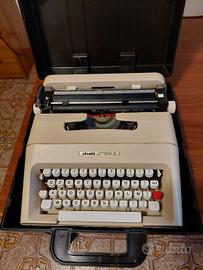 MACCHINA DA SCRIVERE OLIVETTI Lettera 35.