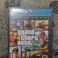 Play station 4, buone condizioni + 2 giochi!