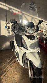 Kymco people gti 300