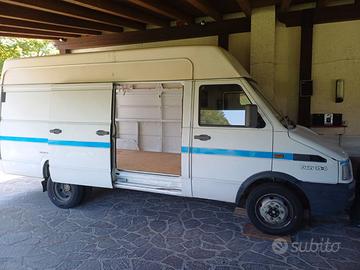 Iveco Daily 35-8 (1993) – Autocarro versatile