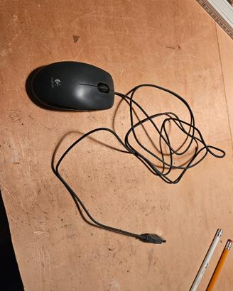 Mouse Ottico con USB - Nero Logiteck modello M100.