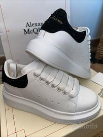 Alexander McQueen 36 bianco e Swarovski set nuovo