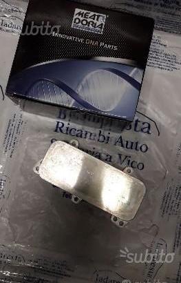 Radiatore olio motore vw touareg 2.5tdi 070117021d