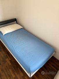 Letto e materasso singolo