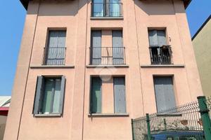 MONOLOCALE A MILANO
