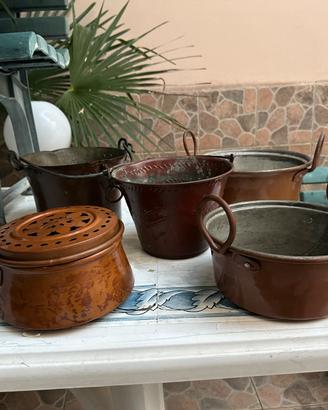 Scaldaletto e pentole in rame